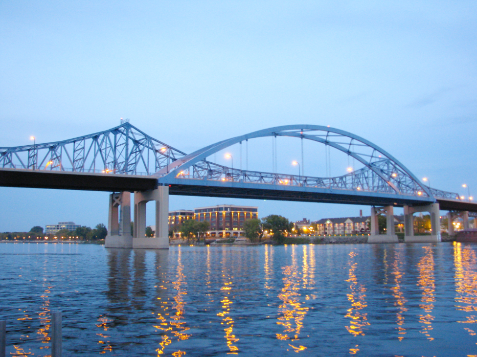 Picture of the Blue Bridges in La Crosse over the Mississippi water